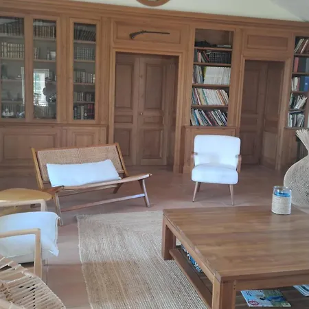 Grande Maison - Jardin Et Piscine - 15 Mn Des Plages Prázdninový dům *