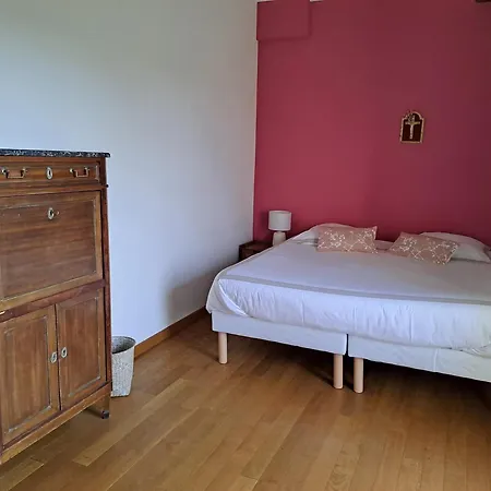 Grande Maison - Jardin Et Piscine - 15 Mn Des Plages Holiday home